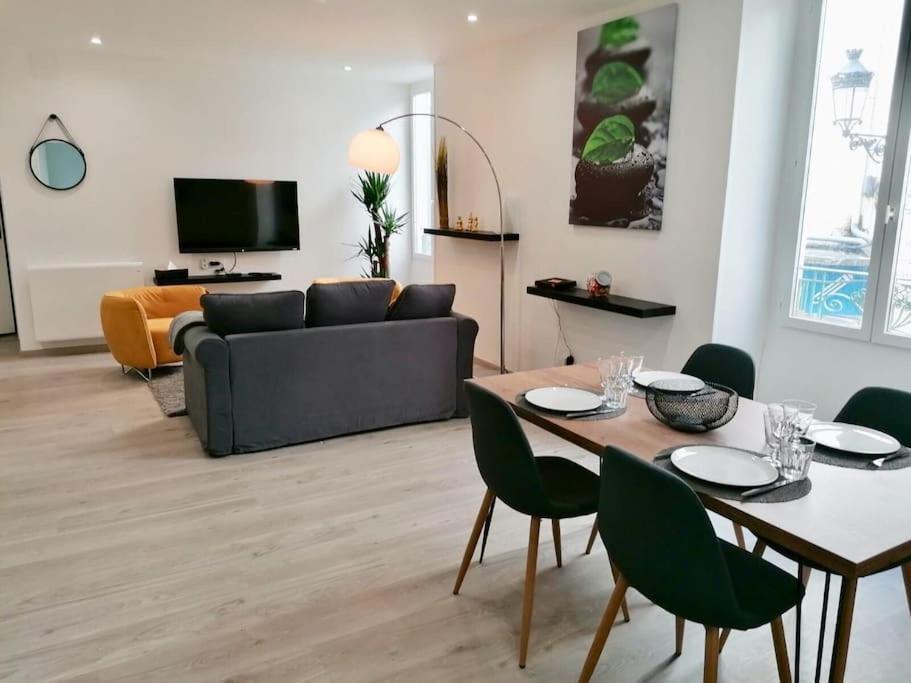 L'Harmonie 72M2 - 2 Chambres Parentales - Rue De La Halle - Hyper Centre Lourdes Exterior foto